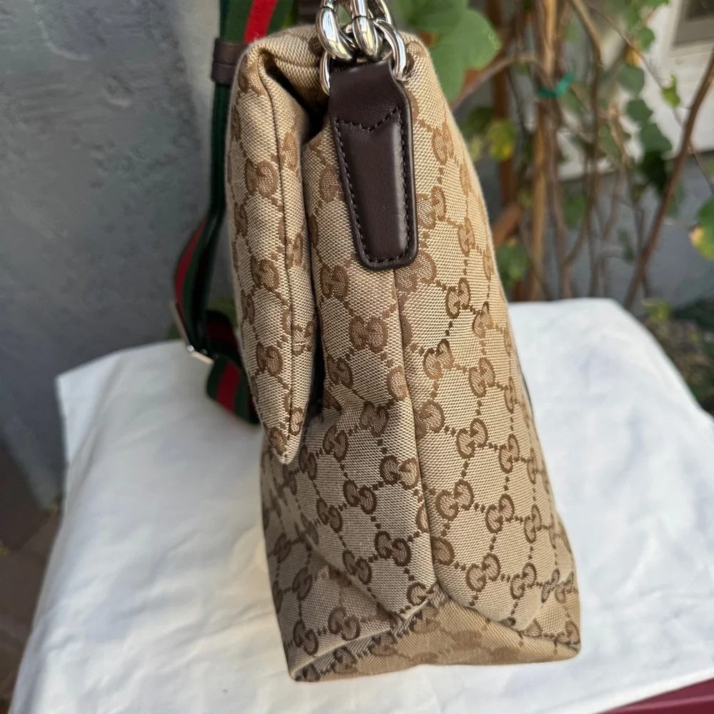 Gucci GG Monogram Large Crossbody - Picture 9 of 13
